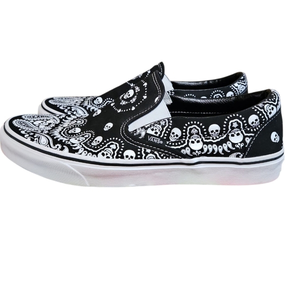 Vans Black and White Skull Bandana Slip-On Shoes - Picture 4 of 11